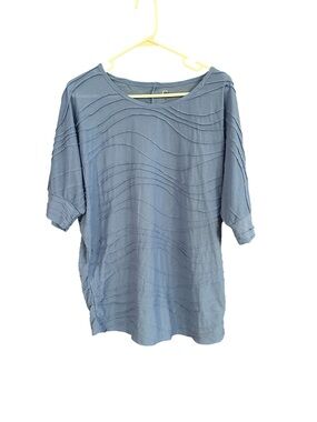 Cato Textured Wave Pattern Top XL NWT Soft Ruched Sides Stretch Tee